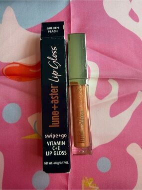 Lune+Aster Lip Gloss - Shade Golden Peach